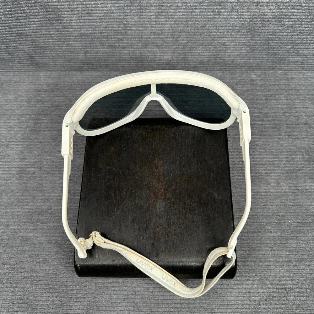 Vintage Uvex Sportstyle Shield Sunglasses White W Germany No 5347 Anti-Fog Case